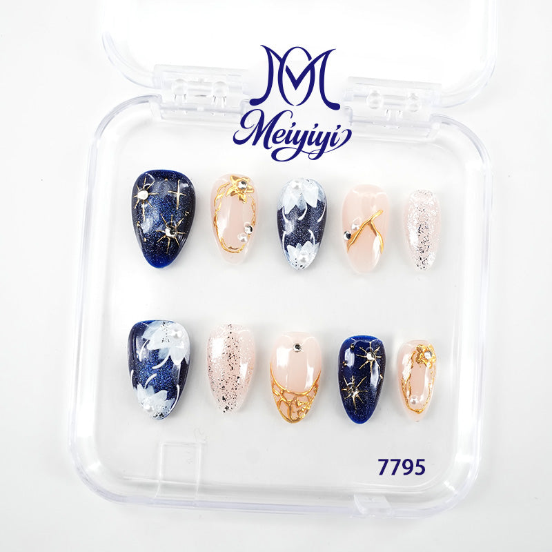 zb128..A wide variety of wearable nails