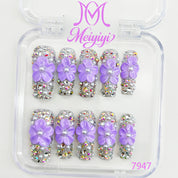 zb133..A variety of nails