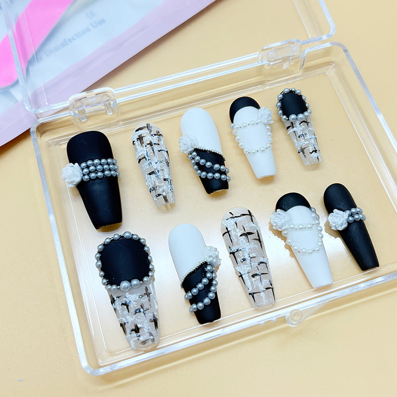 zb72..A display board featuring 24 beautiful and distinct styles of nail art.