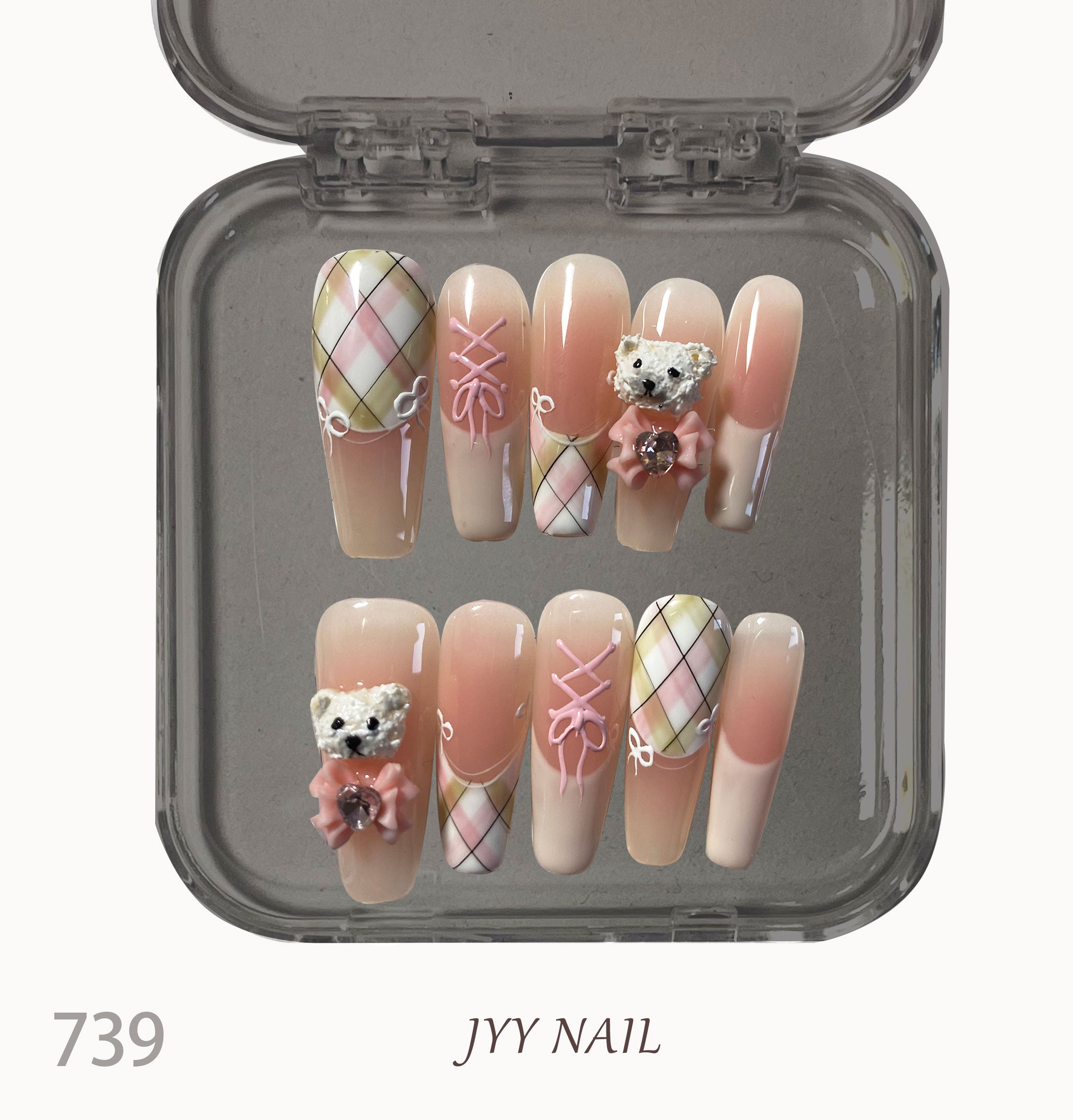 A739Polar bear：Hand-painted mesh of polar bear nails
