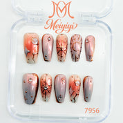 zb133..A variety of nails