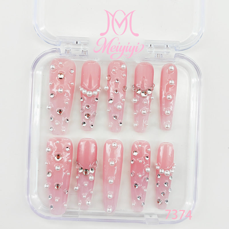 zb112..A wide variety of nails