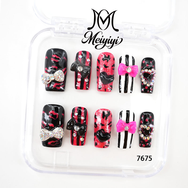 zb131..A wide variety of wearable nails