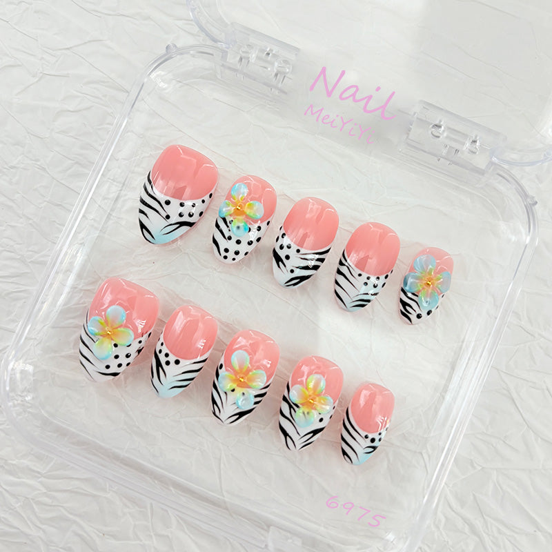 zb96..Colorful protective nails
