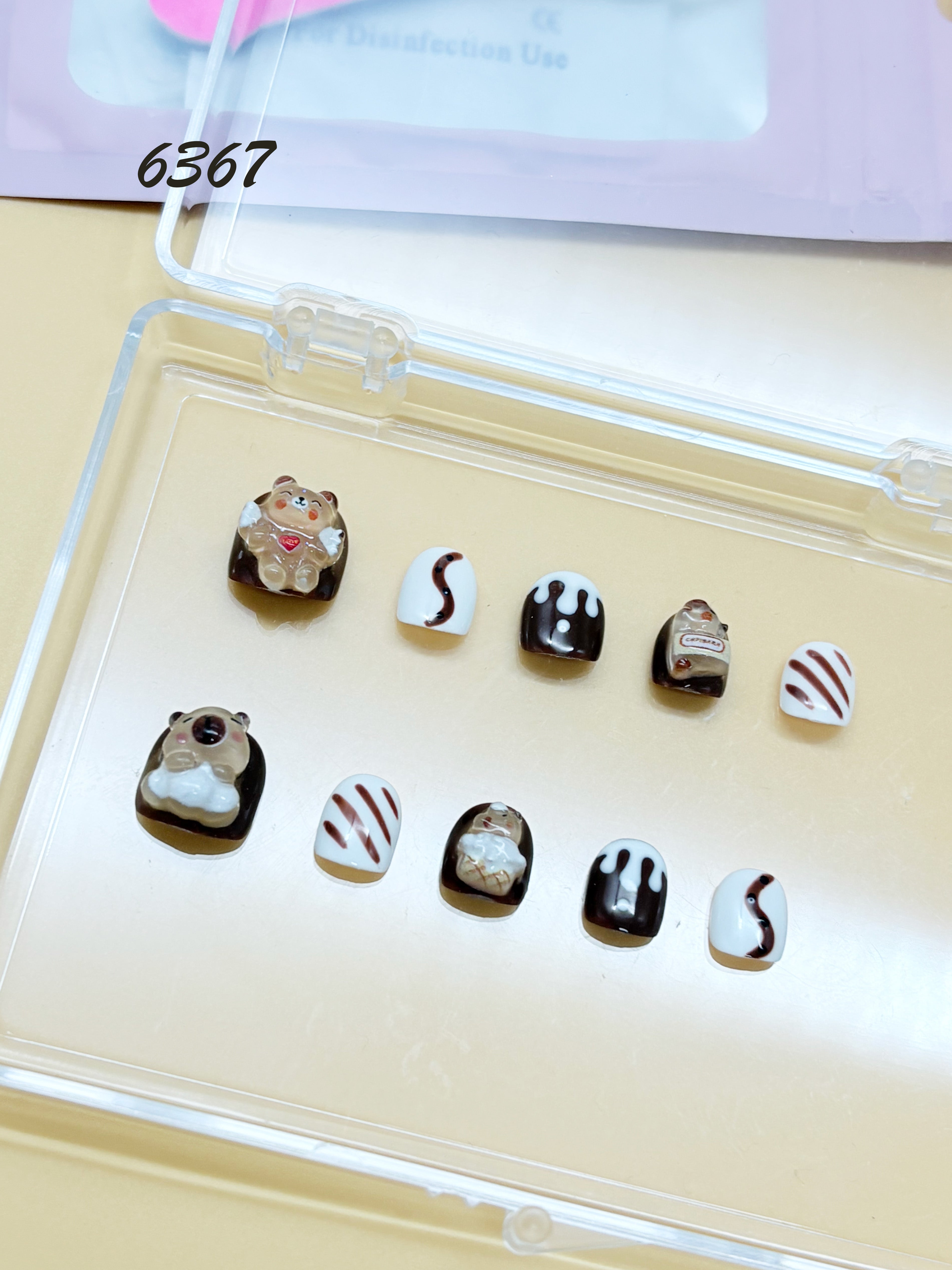 zb87..Kid nails