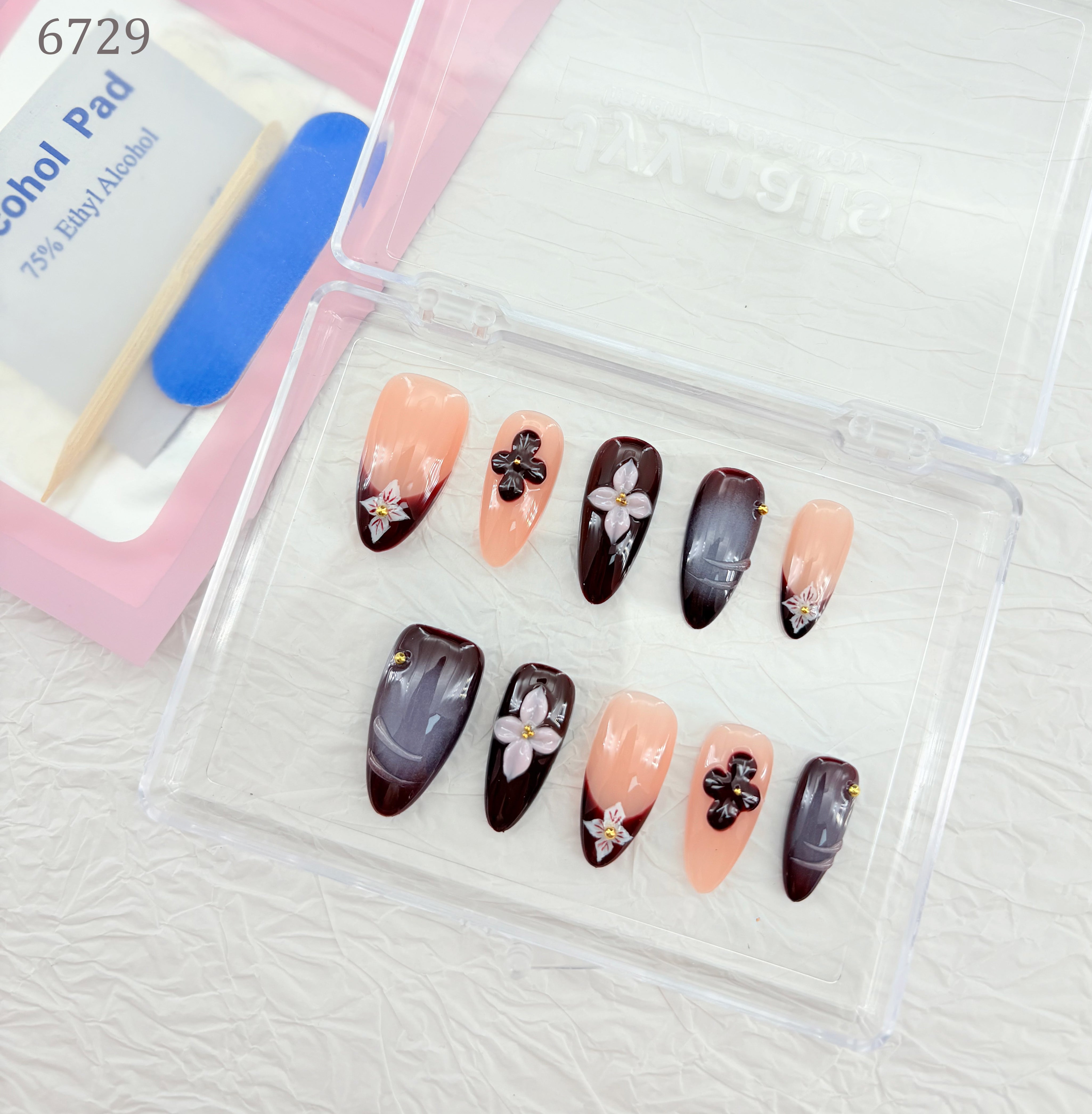 zb88..Nail sets with totally different styles!