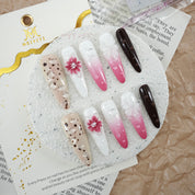zb94..A wide variety of nails