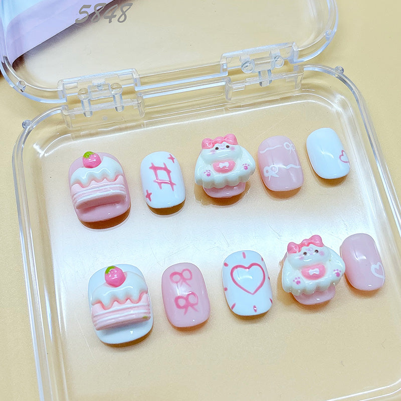 zb59..There are display boards featuring 24 different styles and designs of fashionable and trendy nail wear.