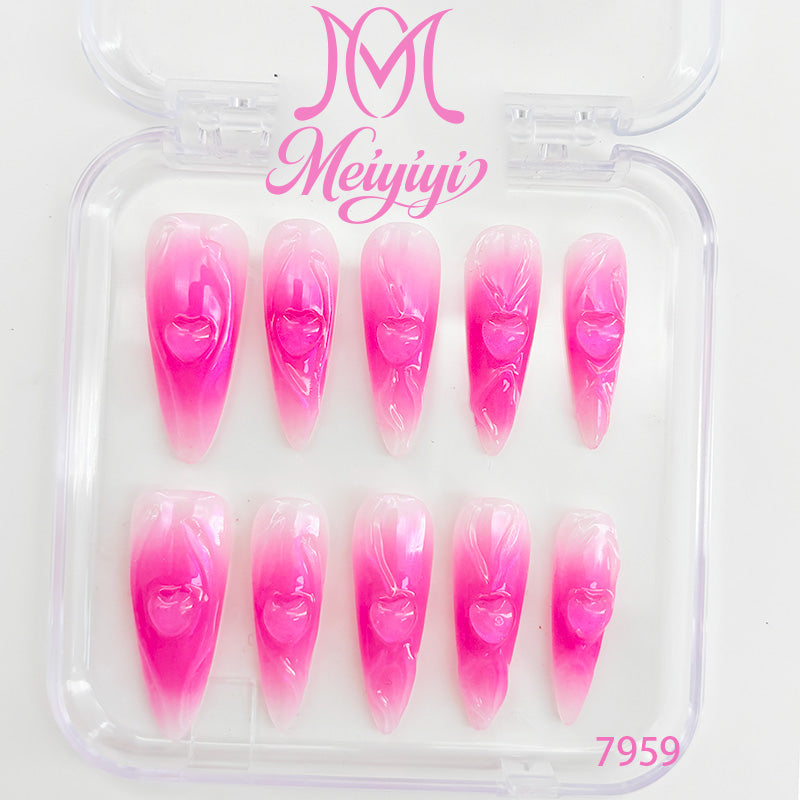 zb133..A variety of nails