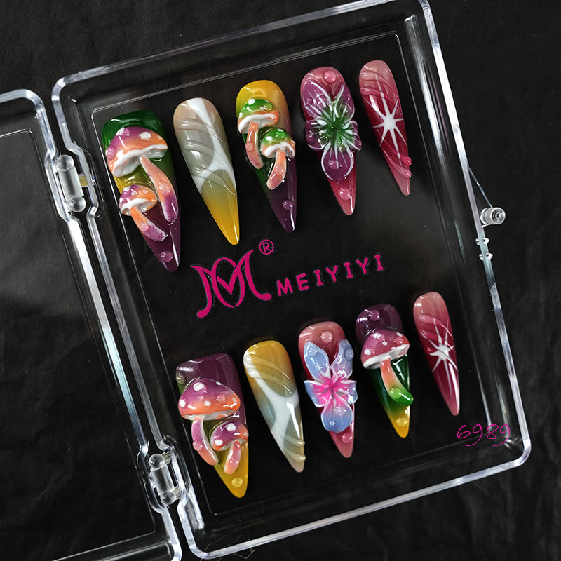 zb98..Nails of various styles.